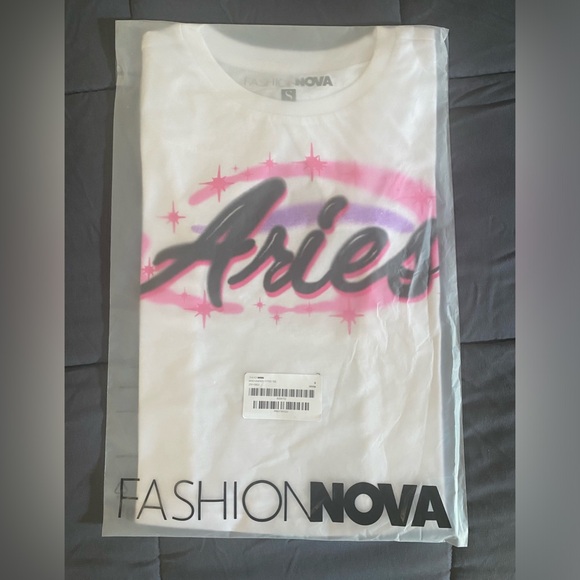 💘Aries Baby💘 Astrology Sign baby tee! NWT size Small - Picture 5 of 11